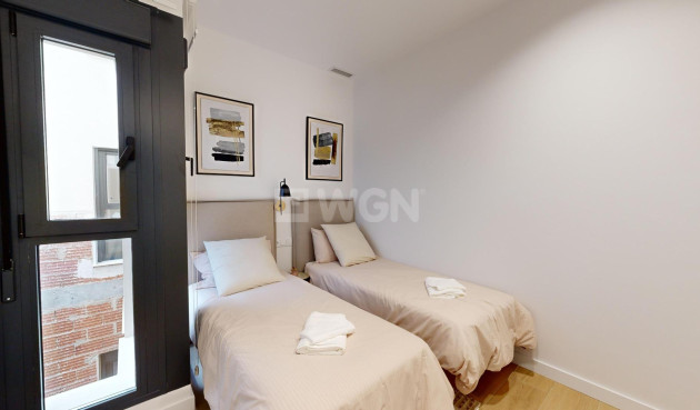 Nowy budynek - Daszek - Guardamar del Segura - Pueblo