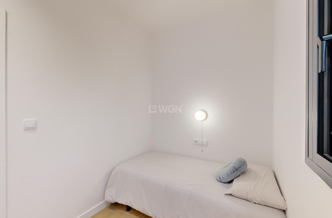 Nowy budynek - Daszek - Guardamar del Segura - Pueblo