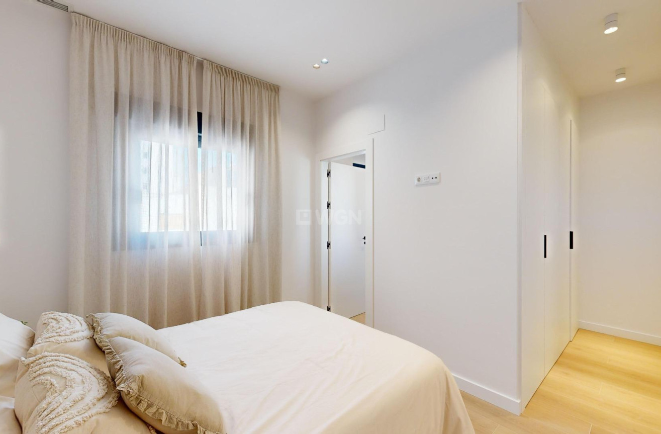 Nowy budynek - Daszek - Guardamar del Segura - Pueblo