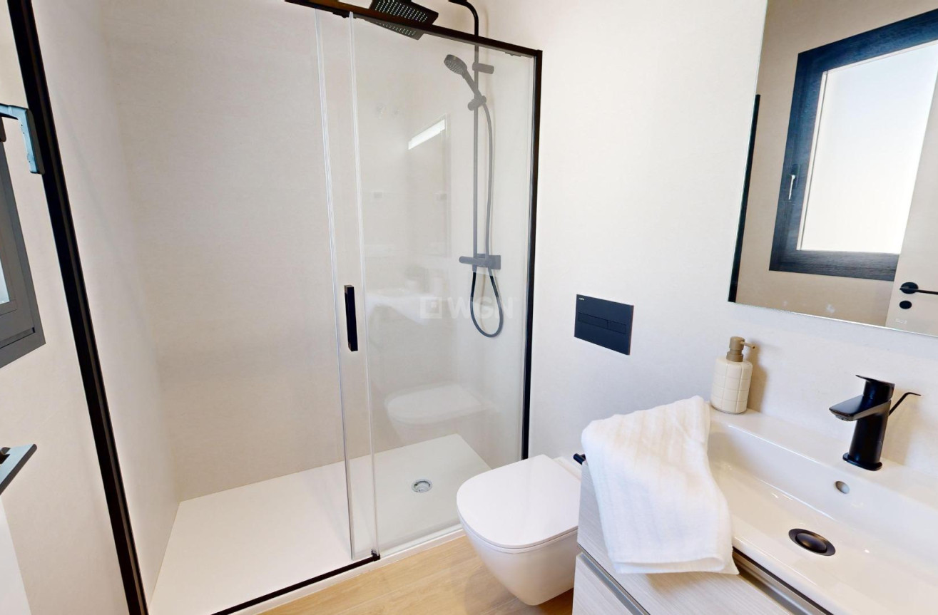 Nowy budynek - Daszek - Guardamar del Segura - Pueblo