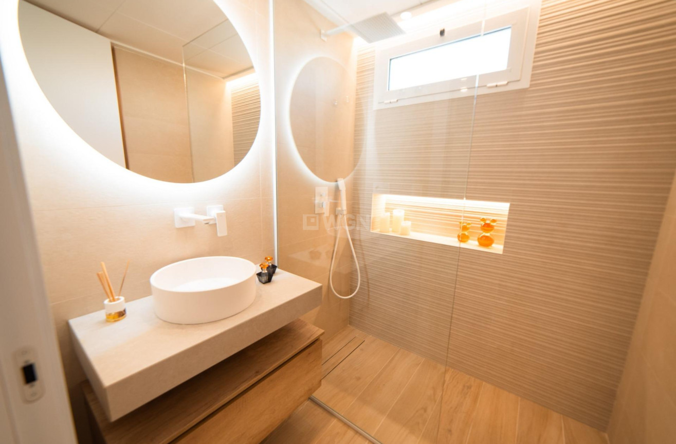 Nowy budynek - Daszek - Guardamar del Segura - El Raso