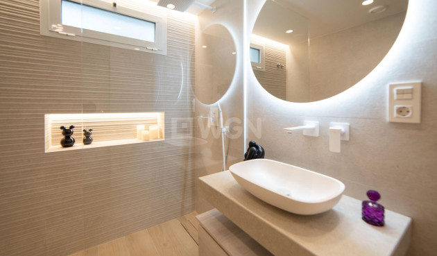 Nowy budynek - Daszek - Guardamar del Segura - El Raso