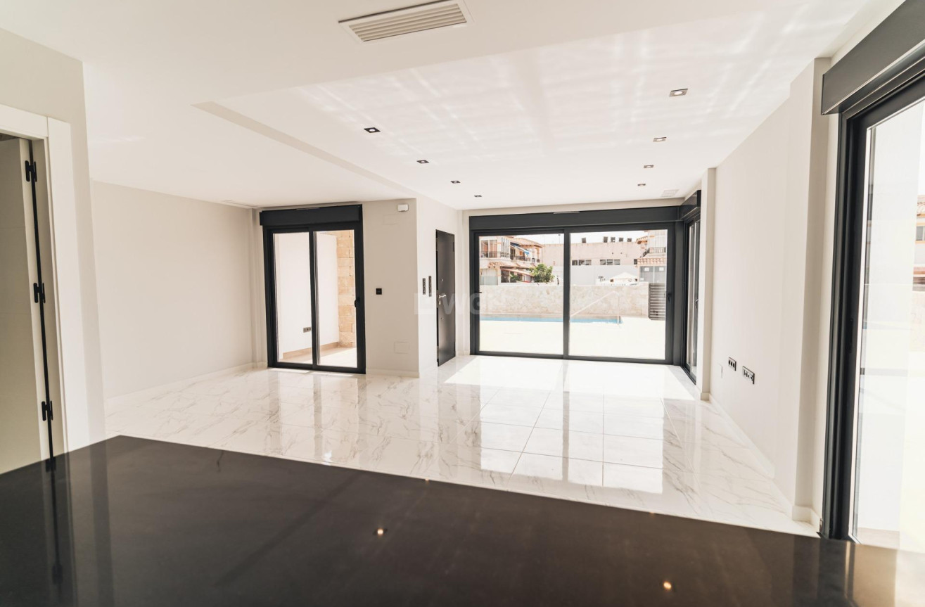 Nowy budynek - Villa - Orihuela Costa - Punta Prima