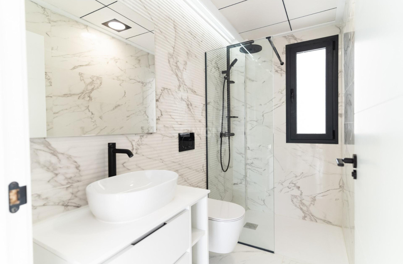 Nowy budynek - Villa - Orihuela Costa - Punta Prima