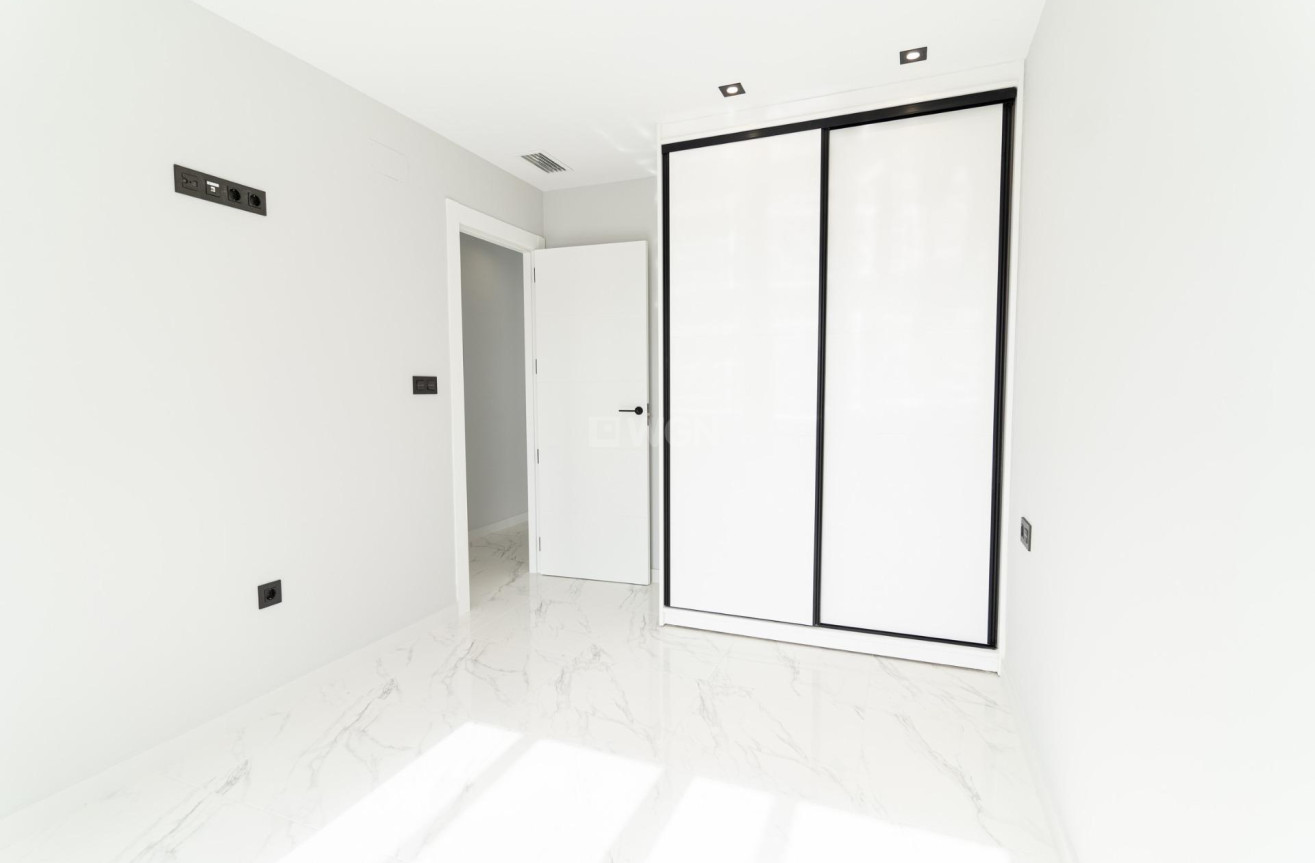 Nowy budynek - Villa - Orihuela Costa - Punta Prima