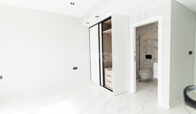 Nowy budynek - Villa - Orihuela Costa - Punta Prima