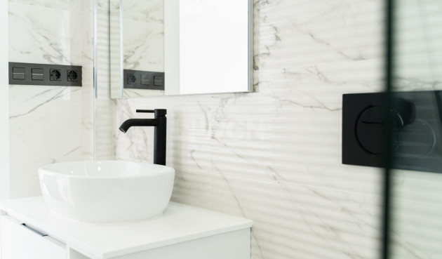 Nowy budynek - Villa - Orihuela Costa - Punta Prima