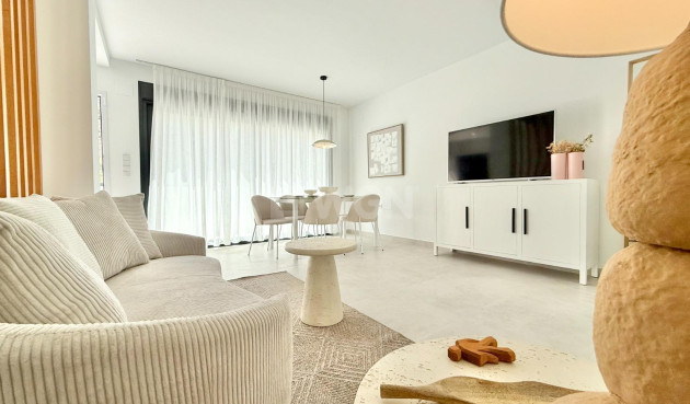 Nowy budynek - Kamienica - Cox - San Fernando