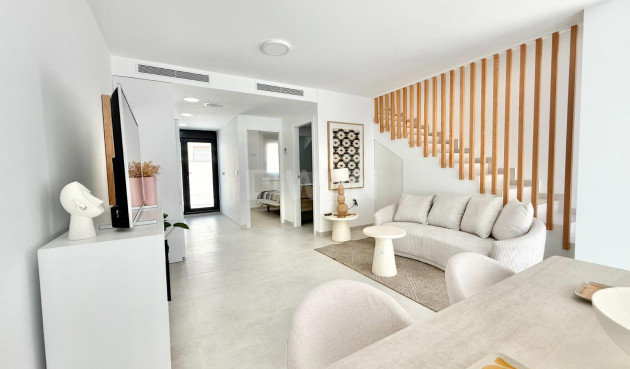 Nowy budynek - Kamienica - Cox - San Fernando