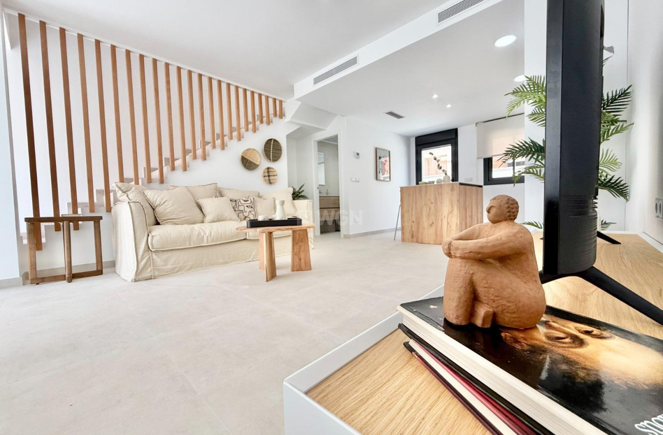 Nowy budynek - Kamienica - Cox - San Fernando