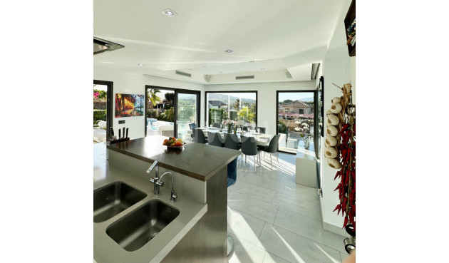 Odsprzedaż - Villa - Jávea - Costa Blanca