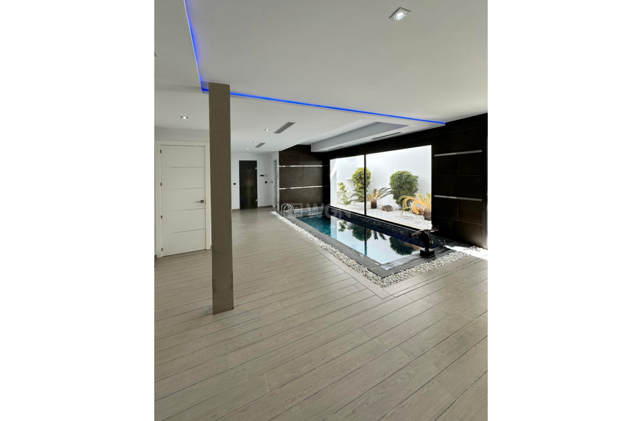 Odsprzedaż - Villa - Jávea - Costa Blanca