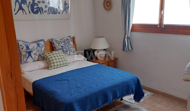 Wiederverkauf - Wohnung - Torrevieja - Punta Prima
