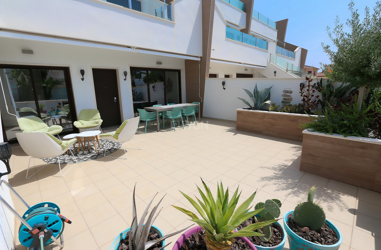 Resale - Apartment / flat - Pilar de la Horadada - Costa Blanca