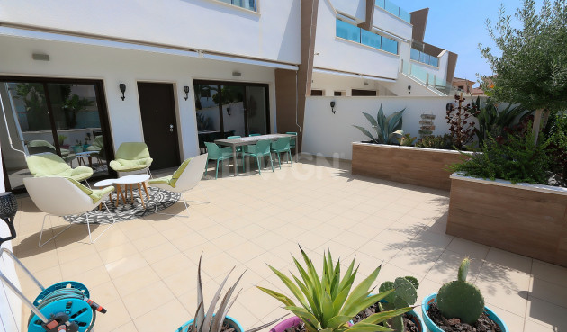Resale - Apartment / flat - Pilar de la Horadada - Costa Blanca