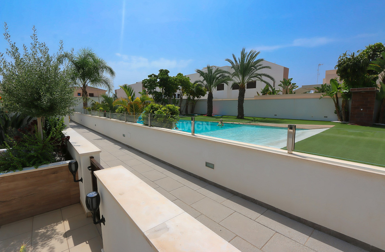 Resale - Apartment / flat - Pilar de la Horadada - Costa Blanca