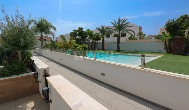 Resale - Apartment / flat - Pilar de la Horadada - Costa Blanca
