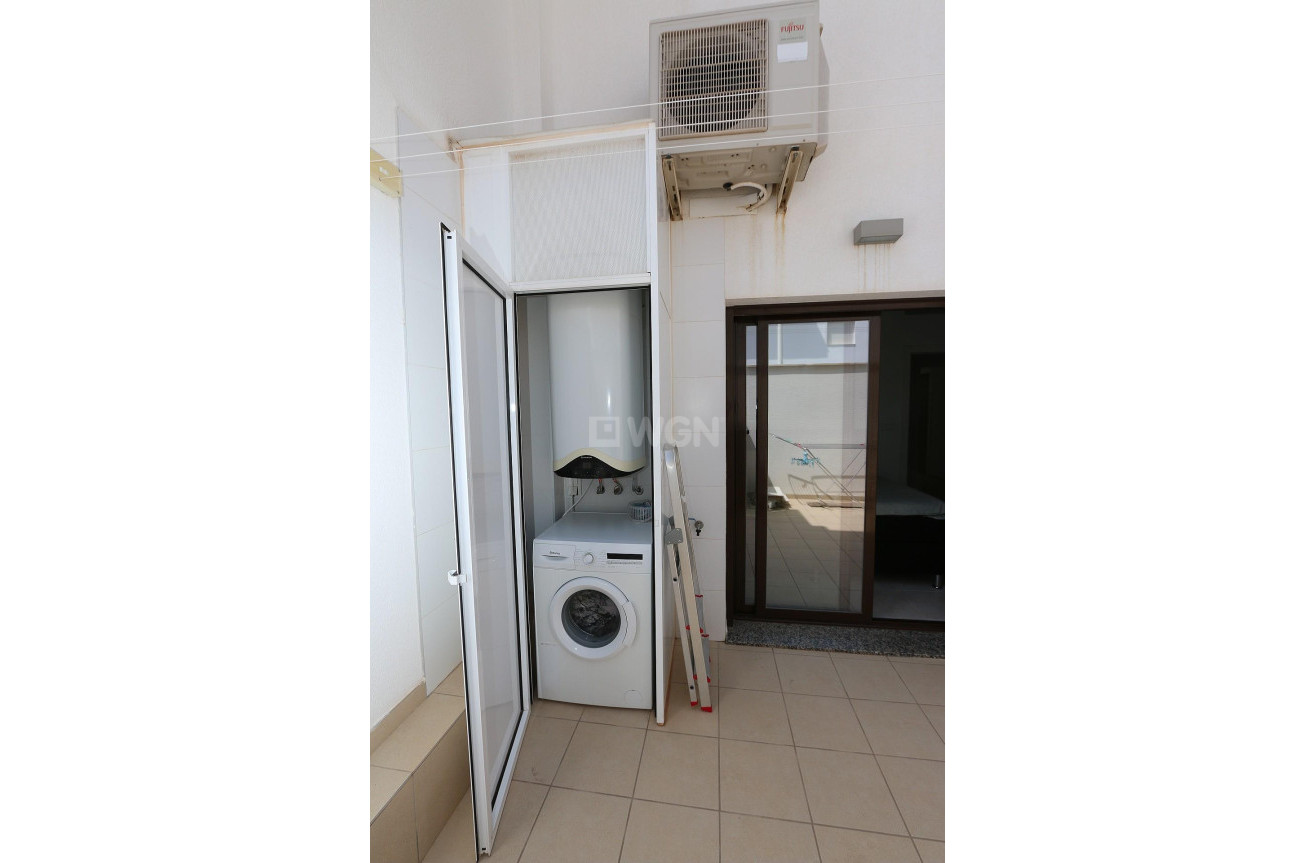 Resale - Apartment / flat - Pilar de la Horadada - Costa Blanca