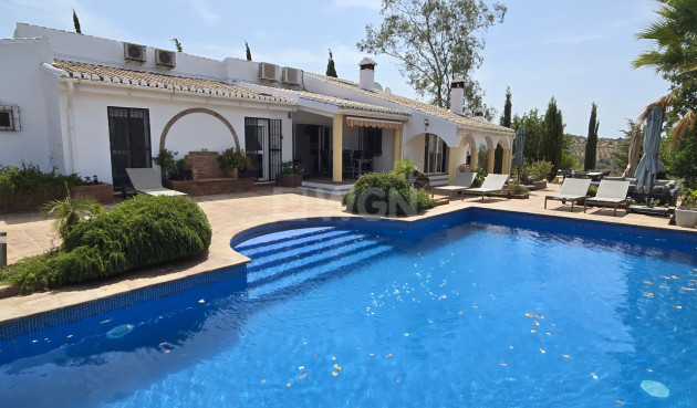 Resale - Villa - Vinuela - Inland