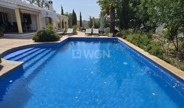 Resale - Villa - Vinuela - Inland