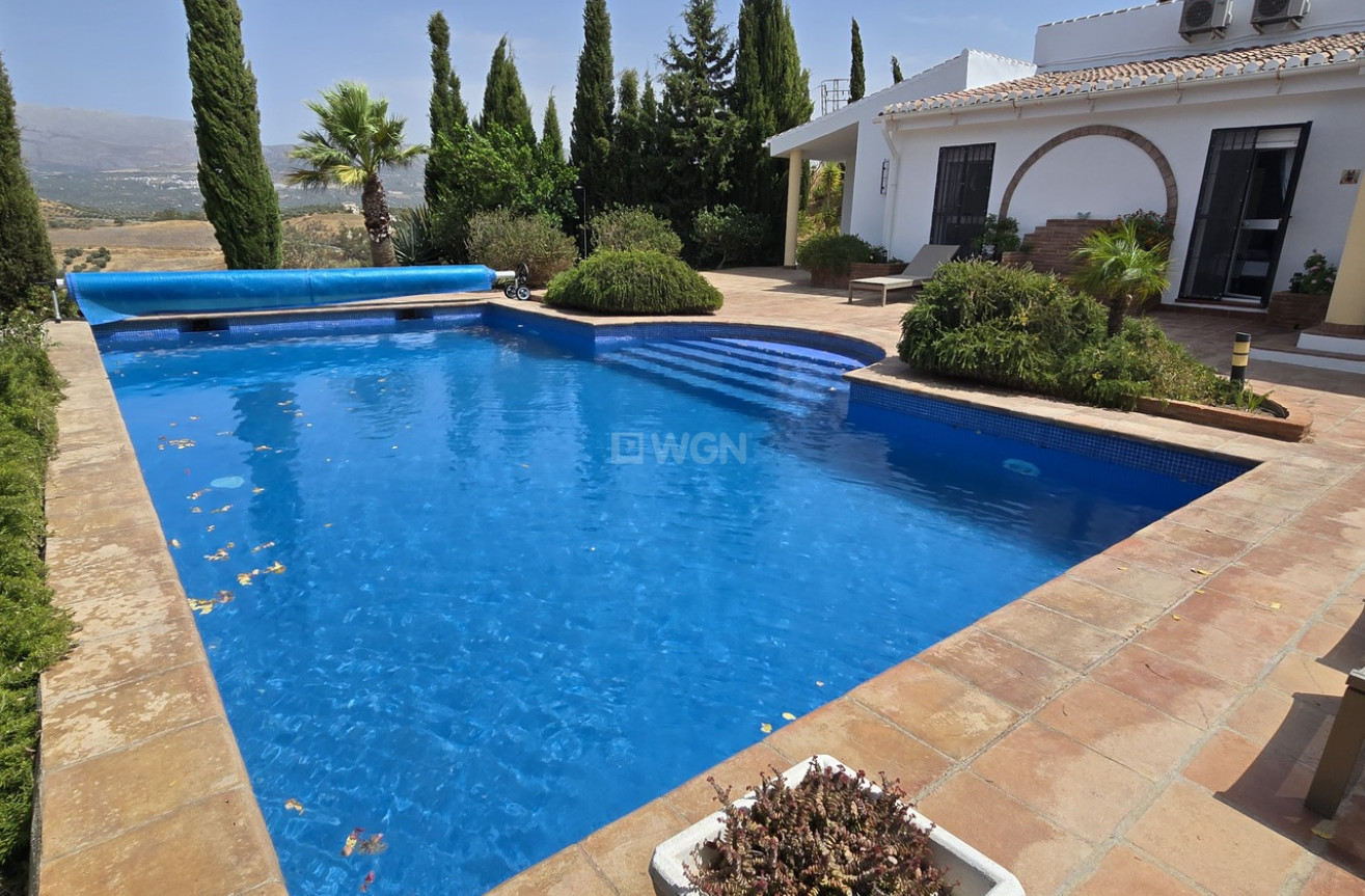 Resale - Villa - Vinuela - Inland