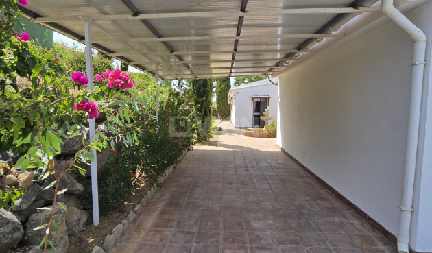Resale - Villa - Vinuela - Inland