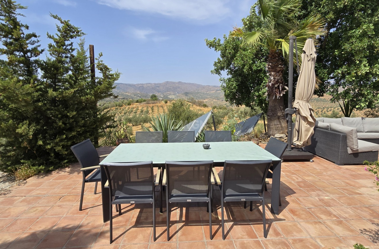Resale - Villa - Vinuela - Inland
