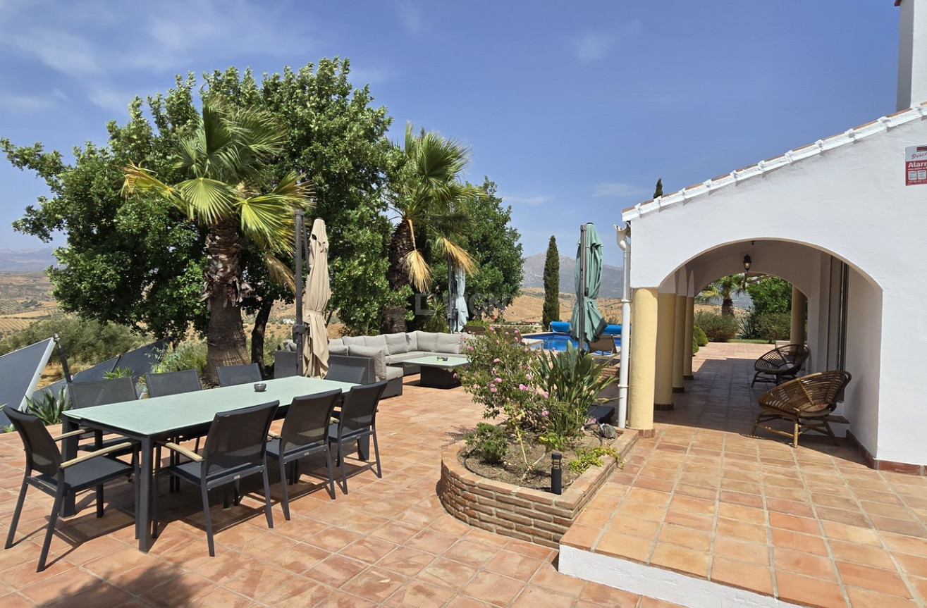 Resale - Villa - Vinuela - Inland