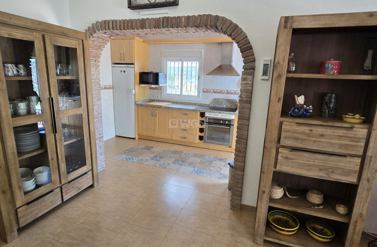 Resale - Villa - Vinuela - Inland