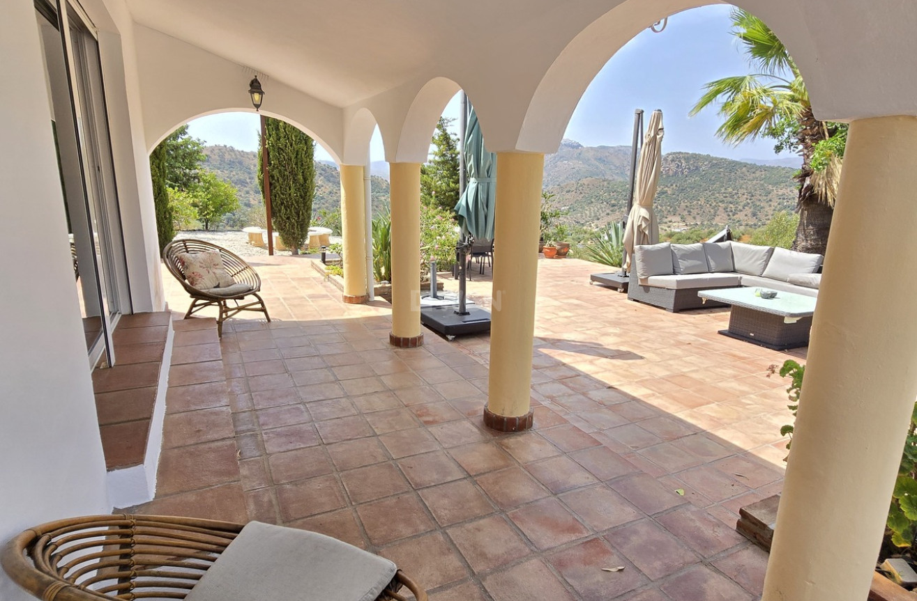Resale - Villa - Vinuela - Inland