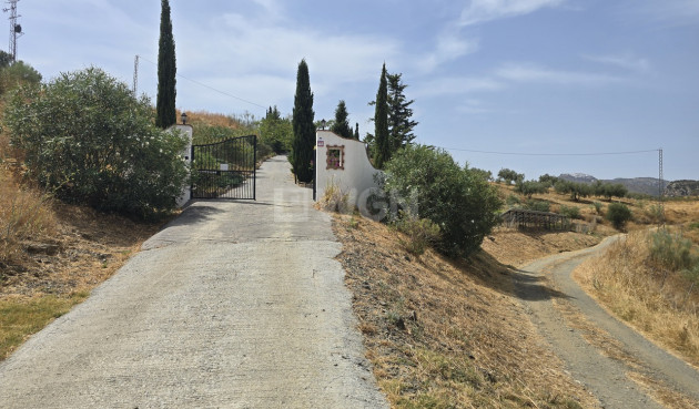 Resale - Villa - Vinuela - Inland