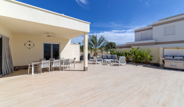 Reventa - Villa - Torrevieja - Costa Blanca