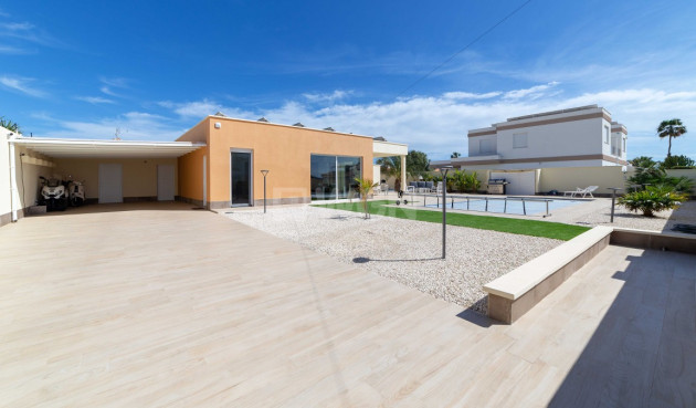 Reventa - Villa - Torrevieja - Costa Blanca