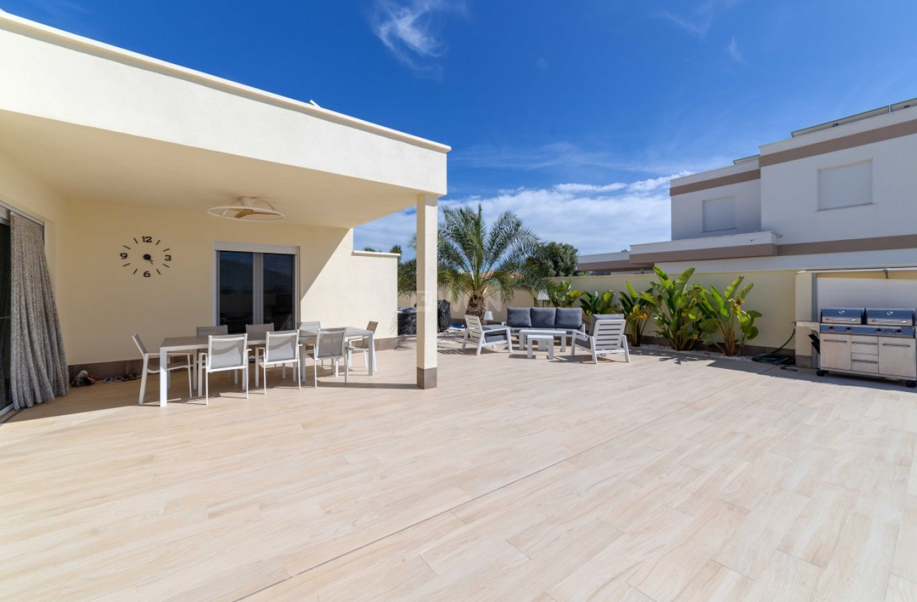 Reventa - Villa - Torrevieja - Costa Blanca
