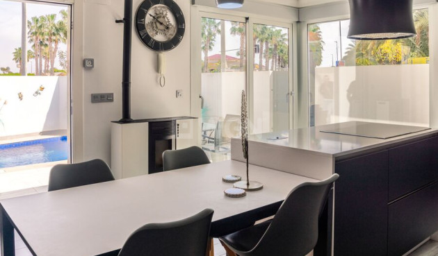 Wiederverkauf - Villa - Daya Vieja - Costa Blanca