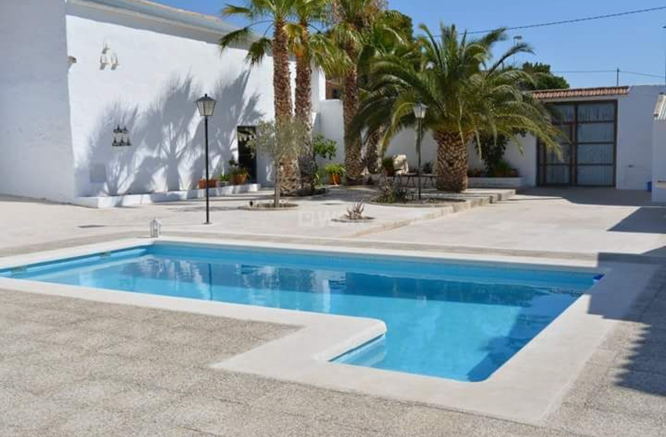 Odsprzedaż - Villa - Torre Del Rico - Inland