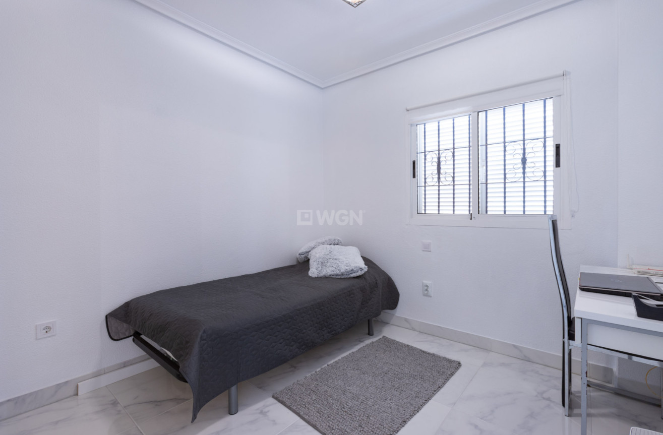 Wiederverkauf - Bungalow - Orihuela Costa - Costa Blanca