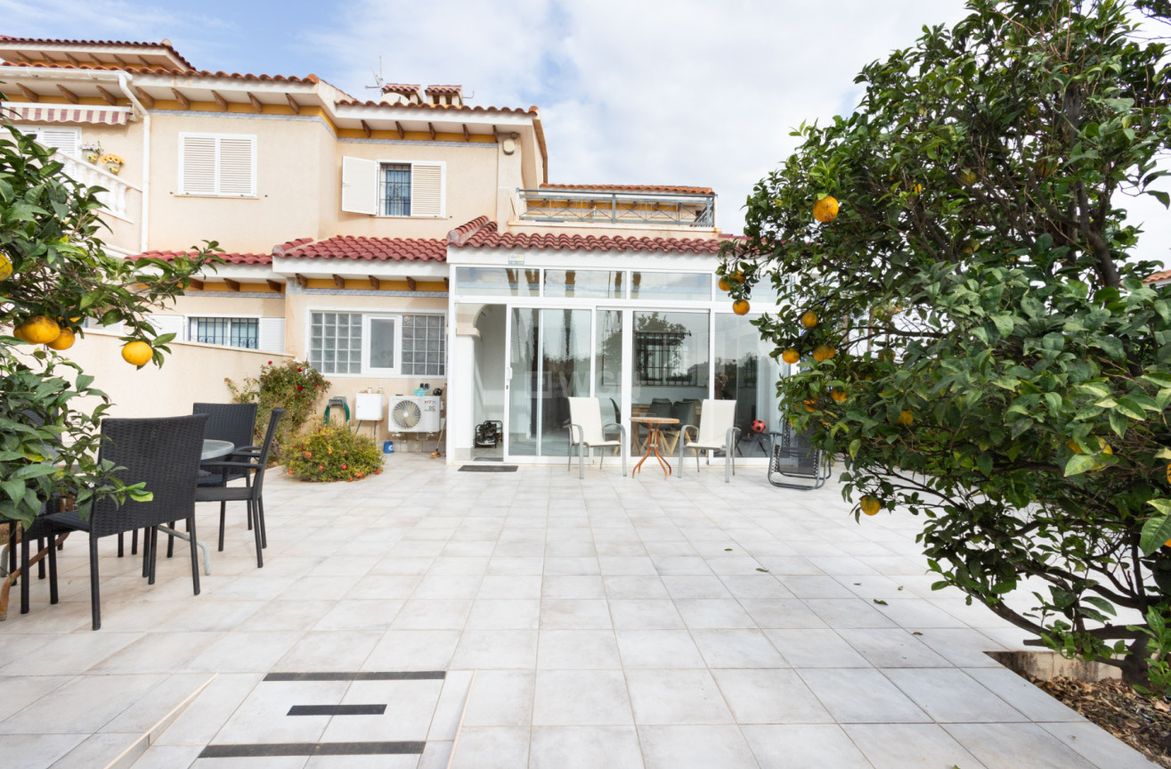 Wiederverkauf - Bungalow - Orihuela Costa - Costa Blanca