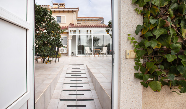 Wiederverkauf - Bungalow - Orihuela Costa - Costa Blanca