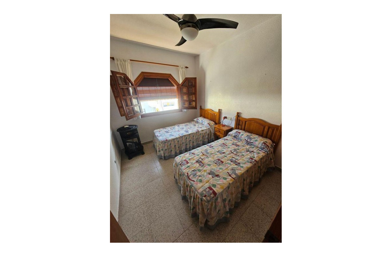 Odsprzedaż - Bungalow - Pilar de la Horadada - Costa Blanca