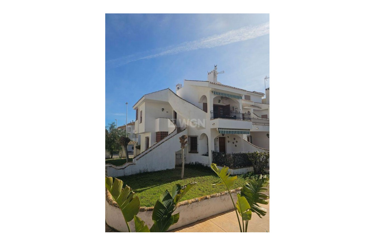 Odsprzedaż - Bungalow - Pilar de la Horadada - Costa Blanca
