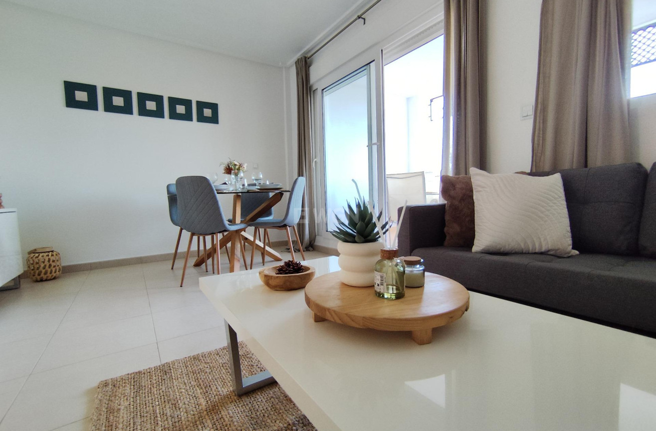 Odsprzedaż - Mieszkanie w bloku - Roldan - La Torre Golf Resort