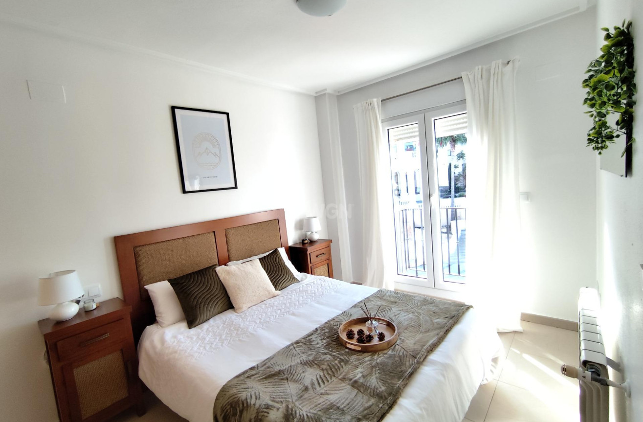 Odsprzedaż - Mieszkanie w bloku - Roldan - La Torre Golf Resort