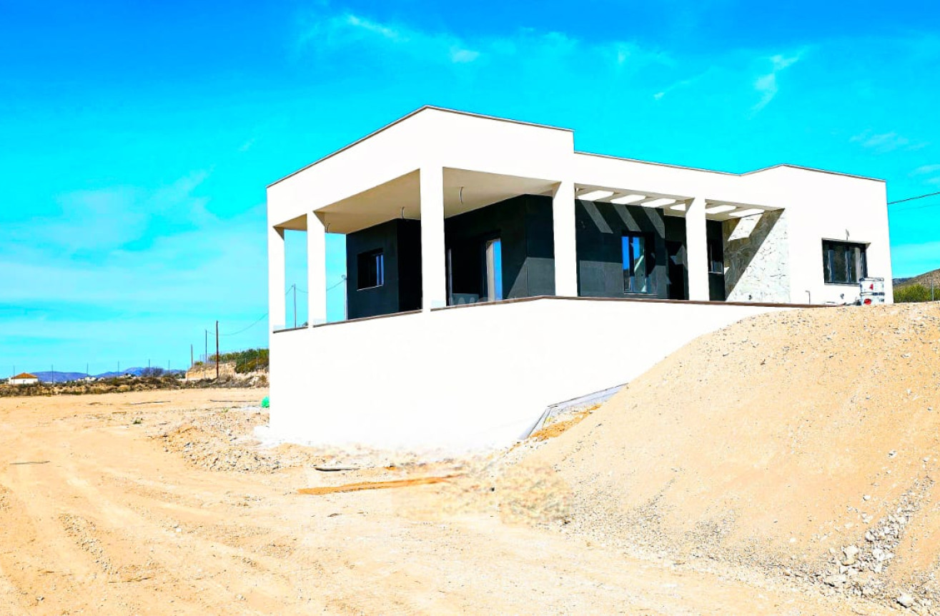 Reventa - Villa - Macisvenda - Inland