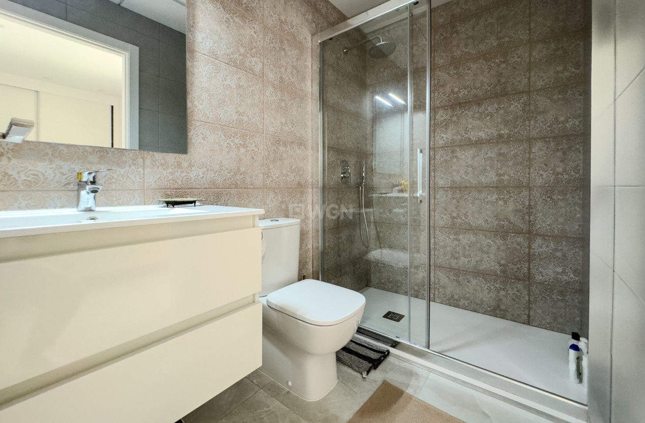 Reventa - Apartamento / piso - Torrevieja - Costa Blanca