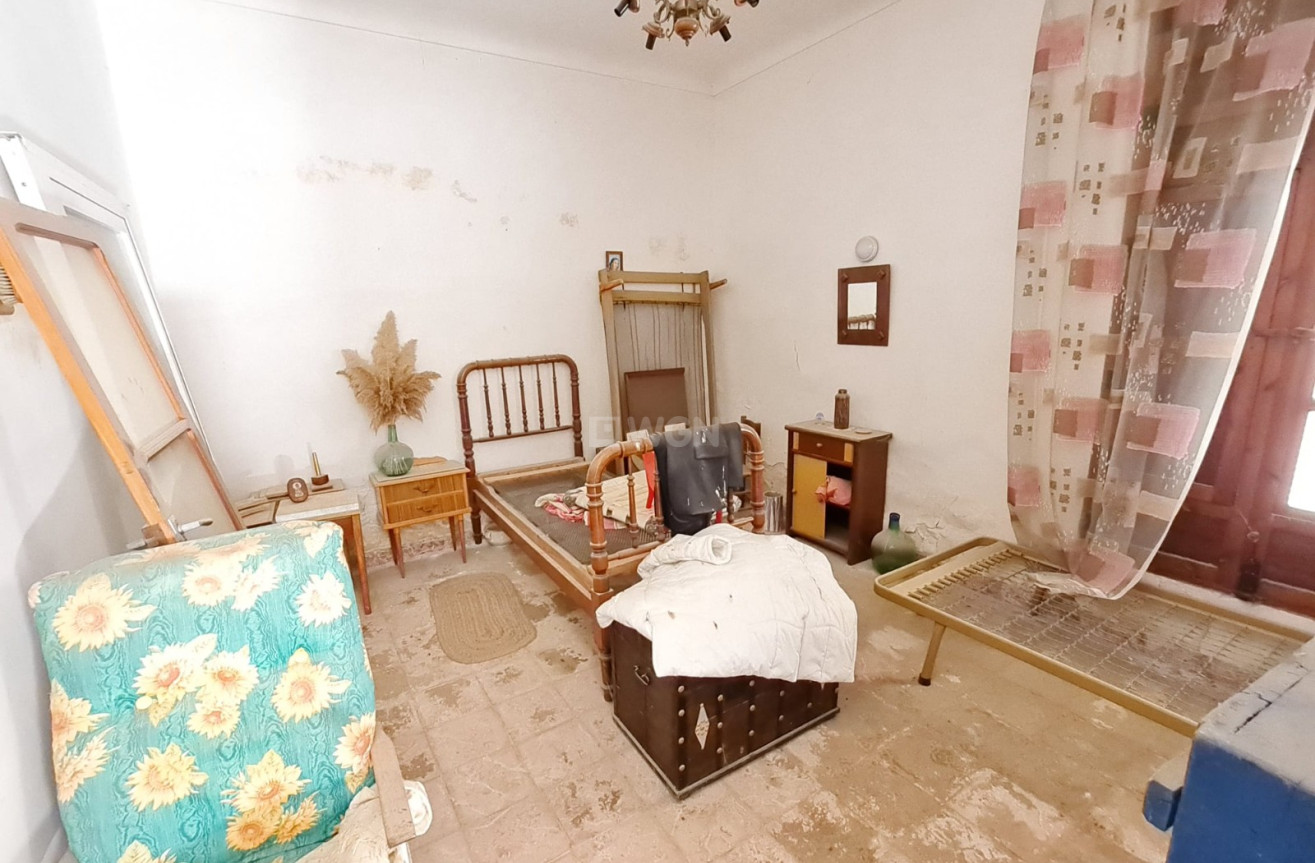 Odsprzedaż - Kamienica - Pinoso - Inland