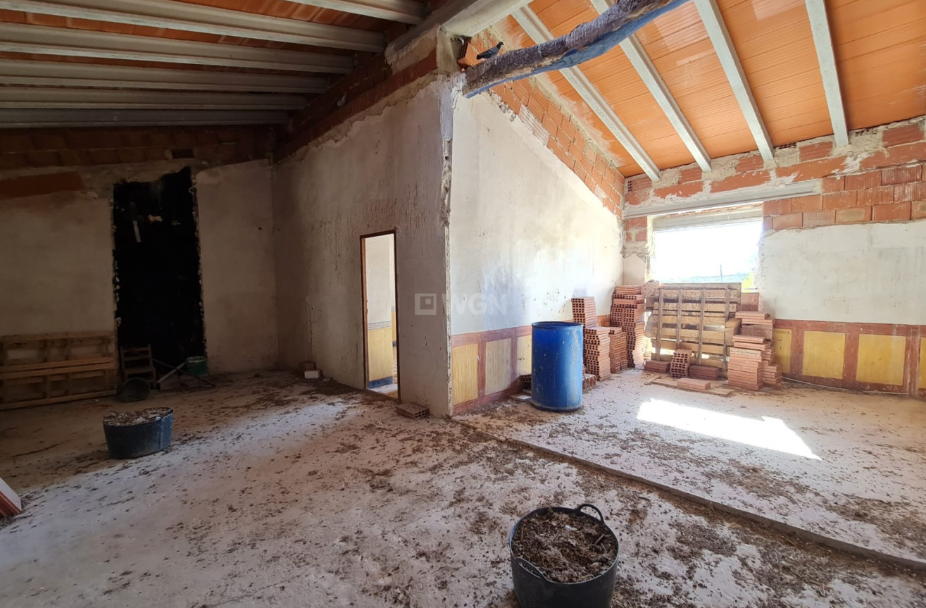 Odsprzedaż - Kamienica - Pinoso - Inland