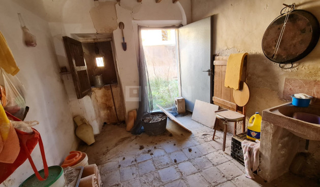 Odsprzedaż - Kamienica - Pinoso - Inland