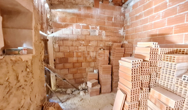 Odsprzedaż - Kamienica - Pinoso - Inland