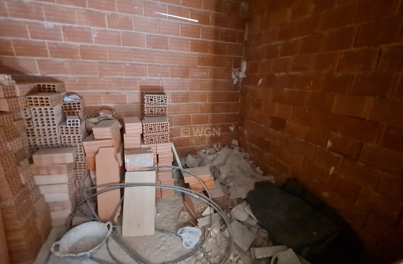 Odsprzedaż - Kamienica - Pinoso - Inland